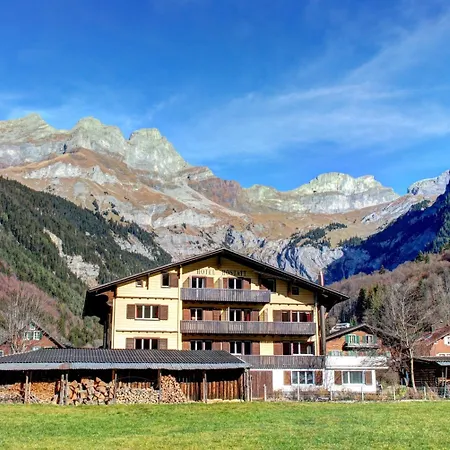 Garni Hostatt 3*
