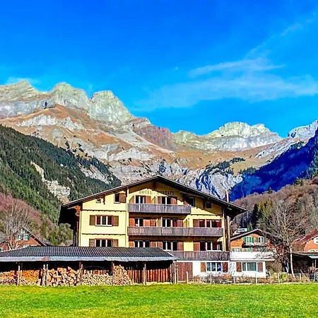 Garni Hostatt 3*